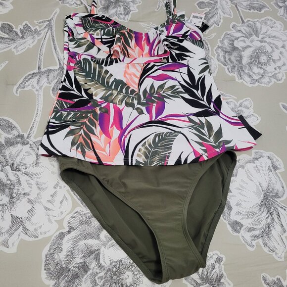 Ellen Tracy Hi Cut Full Coverage Olive Green Bikini Bottoms Size 10 NWT - Picture 8 of 8